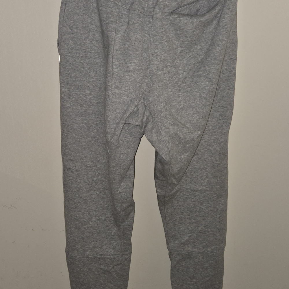 Adidas Sweatpants with Elastic Waistband and Tapered Fit - Picture 2 of 4